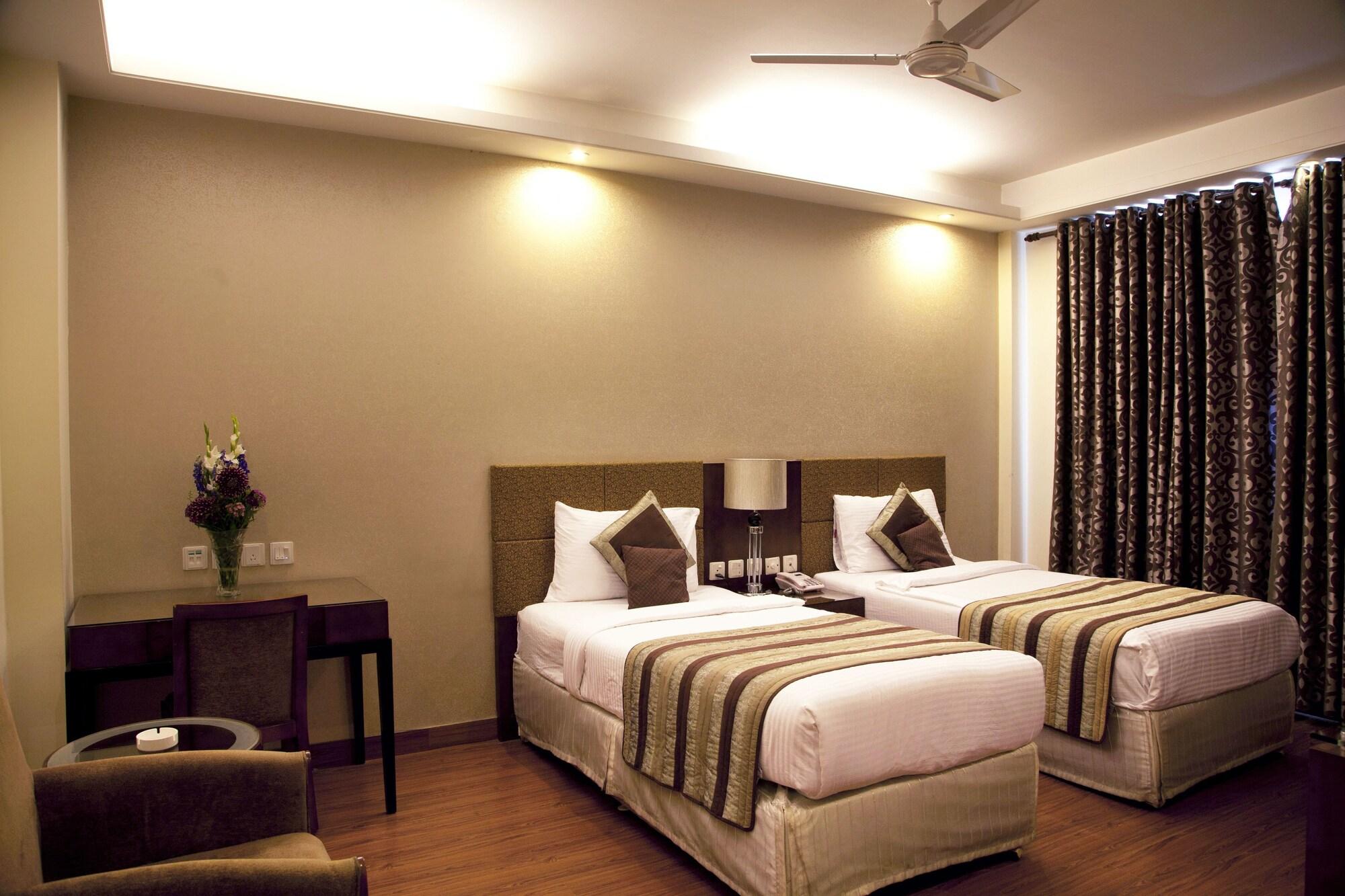 Alpina Hotels & Suites Nowe Delhi Zewnętrze zdjęcie
