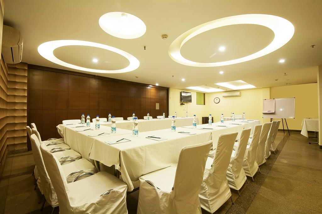Alpina Hotels & Suites Nowe Delhi Zewnętrze zdjęcie