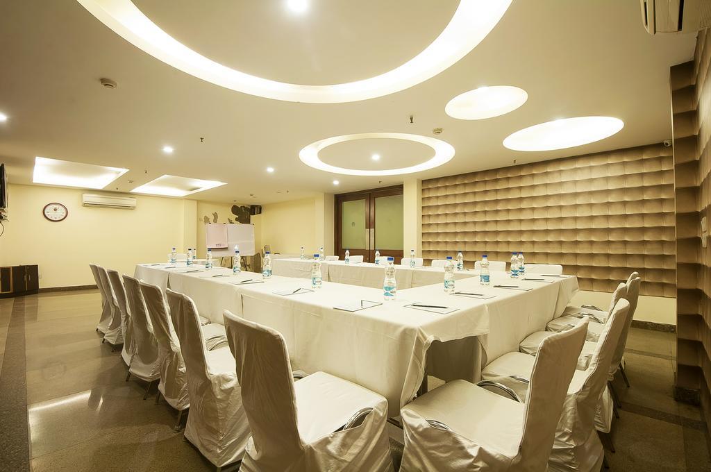 Alpina Hotels & Suites Nowe Delhi Zewnętrze zdjęcie