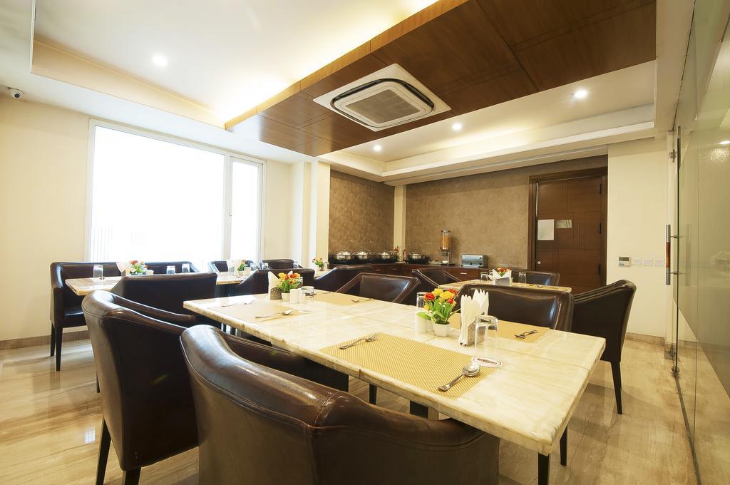 Alpina Hotels & Suites Nowe Delhi Zewnętrze zdjęcie