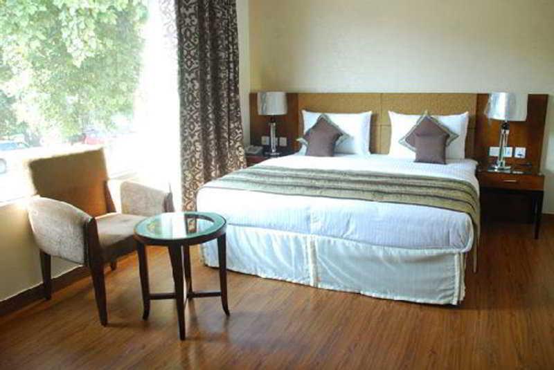 Alpina Hotels & Suites Nowe Delhi Zewnętrze zdjęcie
