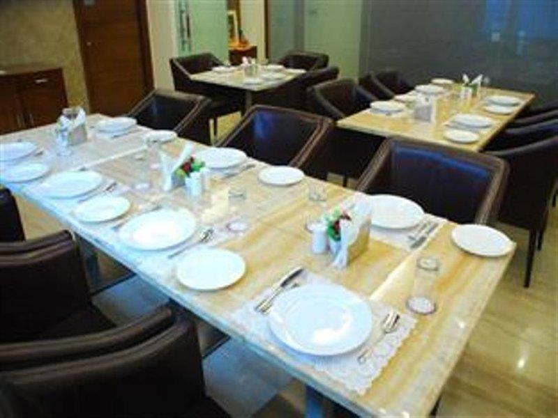 Alpina Hotels & Suites Nowe Delhi Zewnętrze zdjęcie