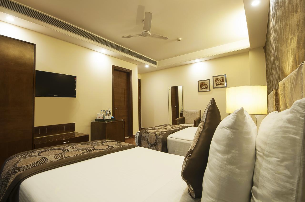 Alpina Hotels & Suites Nowe Delhi Zewnętrze zdjęcie