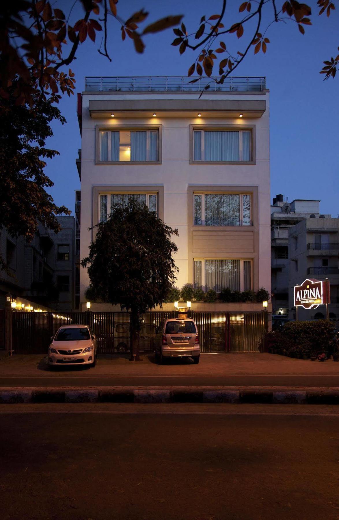 Alpina Hotels & Suites Nowe Delhi Zewnętrze zdjęcie