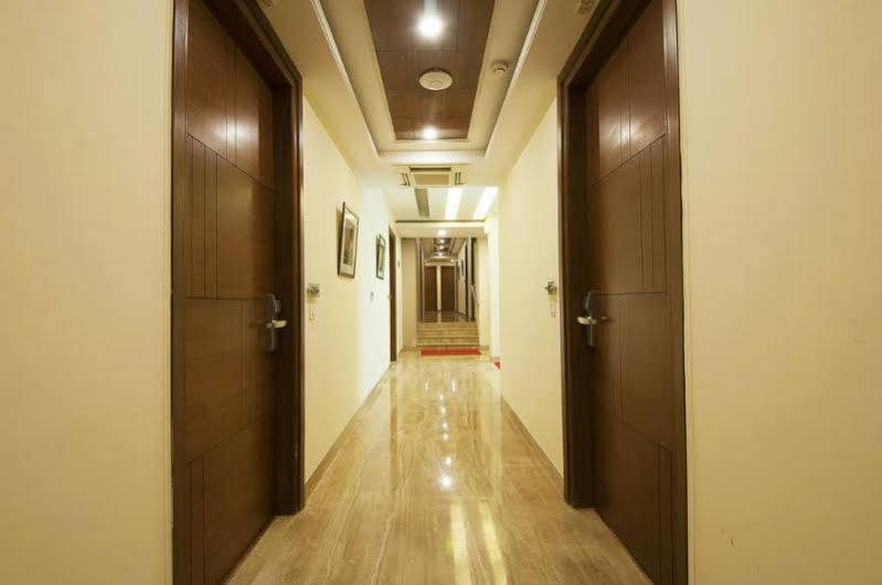 Alpina Hotels & Suites Nowe Delhi Zewnętrze zdjęcie